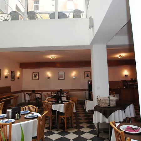 Augustus Et Otto Hotel-3