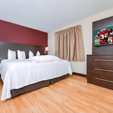 Red Roof Inn Plus+ & Suites Guilford-3