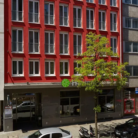 H+ Hotel Muenchen-3