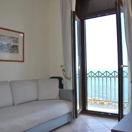 Domus Mariae Albergo-2