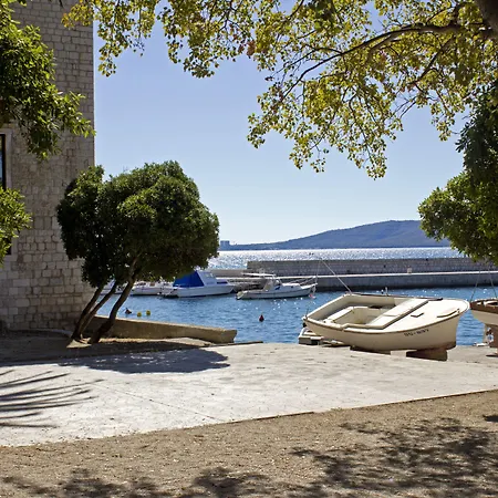 Hotel Riva Kastela With Swimming Pool-2