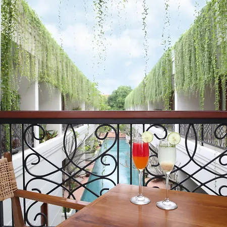 Seminyak Lagoon All Suites Hotel-2