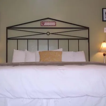 El Rancho Motel-2