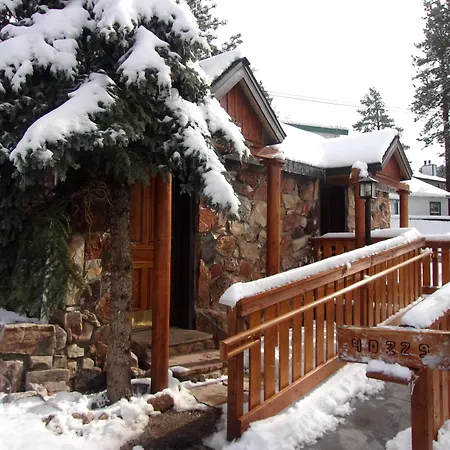 Embers Lodge & Cabins-3