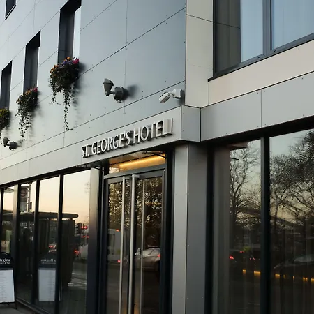St George'S Hotel - Wembley-3