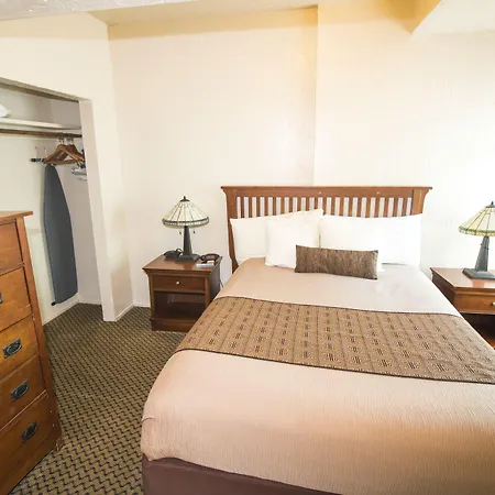 Capitola Venetian Vacation Rentals-3