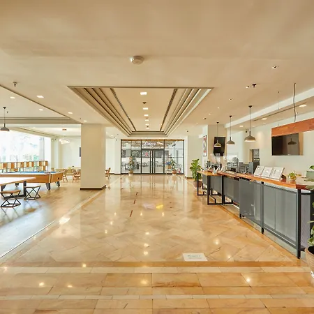 The Royal City Hotel-2