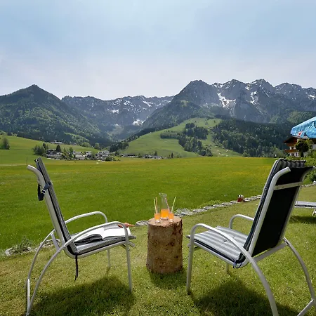 Hotel Garni Tirol-2