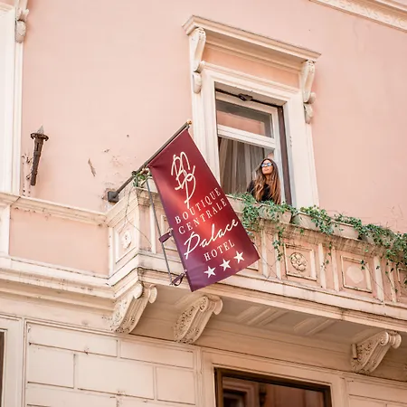 Boutique Centrale Palace Hotel-3
