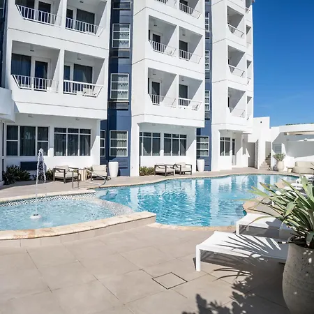 Comfort Inn & Suites-3