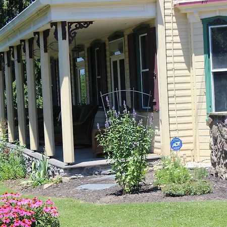 Carriage Stop Bed & Breakfast-2