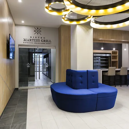 Imperia Hotel Et Suites Boucherville-2