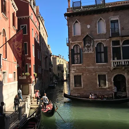 Luxury Venetian Rooms-2
