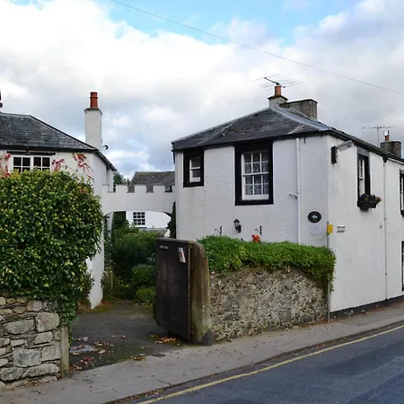 Acorn Lodge Cottage-3