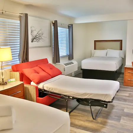 Travelodge By Wyndham Crescent City-2