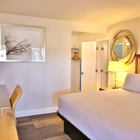 Travelodge By Wyndham Crescent City-3