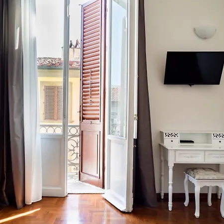 Live Florence Guest House-3