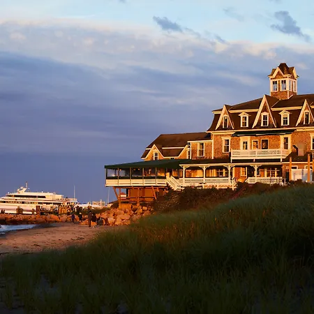 Block Island Beach House-3