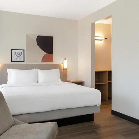 Spark By Hilton Wilmington-2