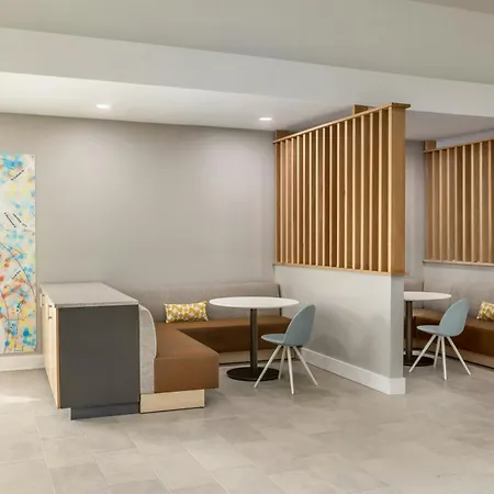 Towneplace Suites By Marriott Charlotte Loso Airport-2