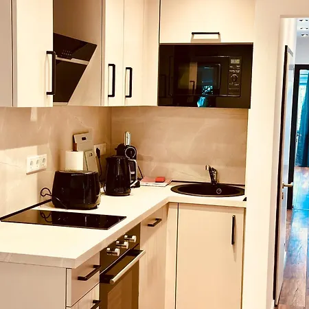 RG Living Self Check-In 24-7 Rooms Bad Salzuflen Near Messe Center Free Parking-3