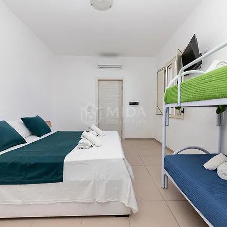 La Torre Apartments-2