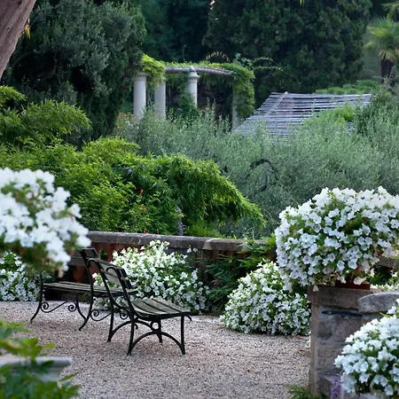 Villa Della Pergola Relais Et Chateaux-3