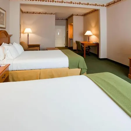 Holiday Inn Express & Suites Winner By Ihg-2