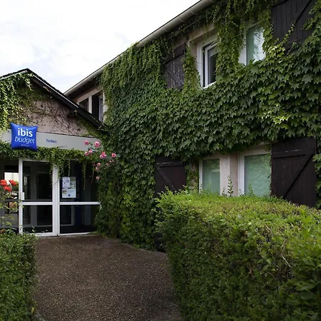 Ibis Budget Tarbes-3