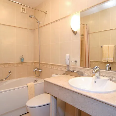 Grand Hotel London-2