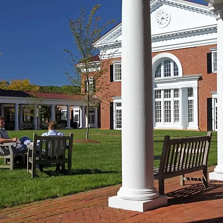 University Of Virginia Inn At Darden-3