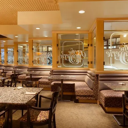 Coast Plaza Hotel And Suites-2
