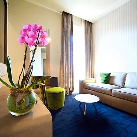 Vittoriano Luxury Suites-2