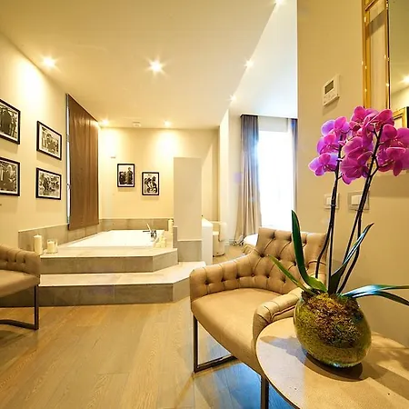 Vittoriano Luxury Suites-3