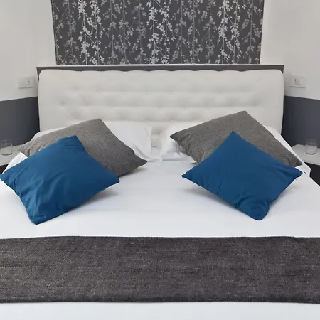 Sallustio Fine Rooms Guest House-3
