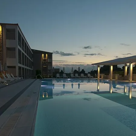 Arty Grand Hotel-2