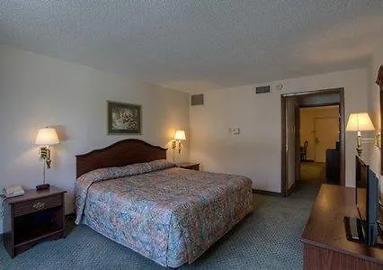 Econo Lodge Inn & Suites Lumberton-3