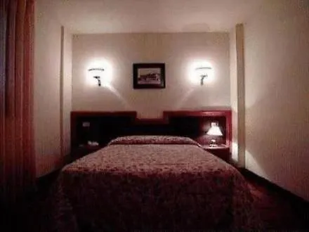 Hotel Leon-3