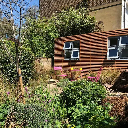 Camden Town Garden Cabin-3