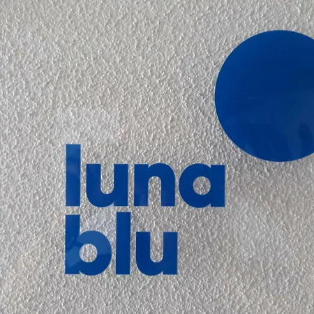 Luna Blu-3