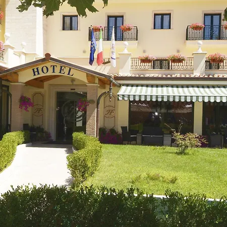 Fashion Hotel-2