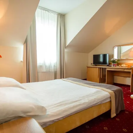 Hotel Orient-2