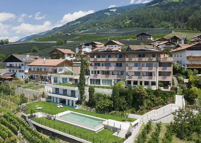 Hotel Zunnelerhof Schenna