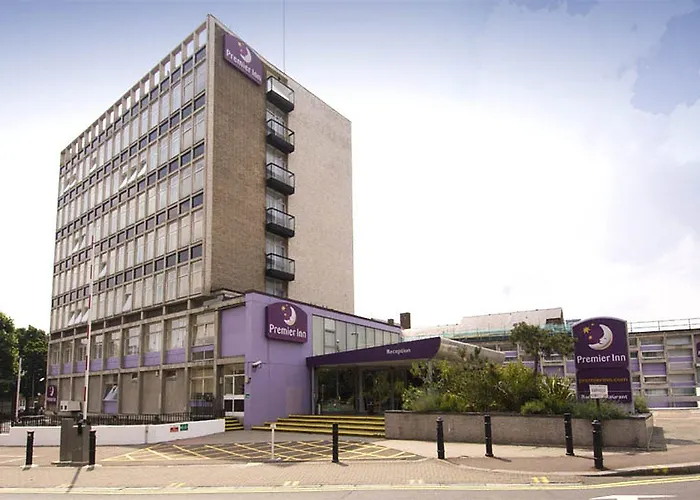 Premier Inn London Putney Bridge