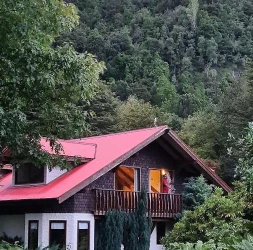 Cabanas Salto De Carileufu Pucón