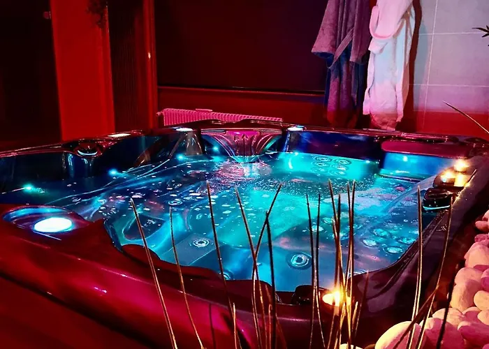 Suite Avec Jacuzzi Et Sauna Privee Évreux