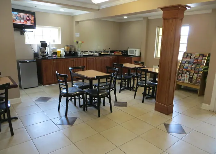 Rodeway Inn Cartersville