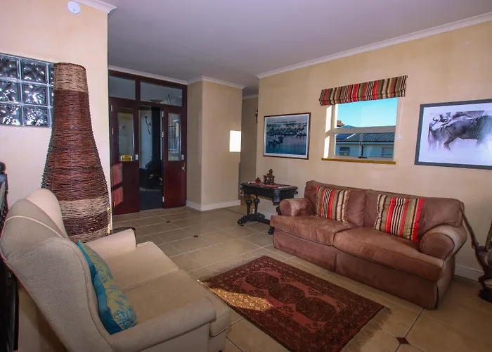 On The Cliff Guest House Hermanus