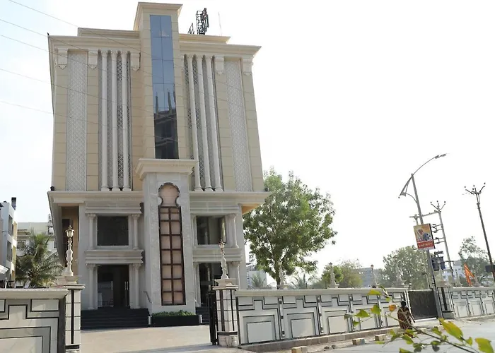 Sai Neem Tree Hotel