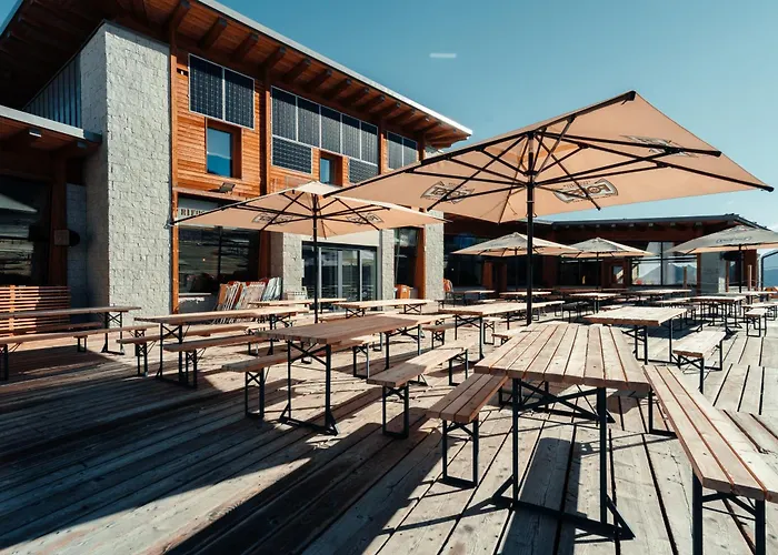 Hotel Capanna Presena Tonalepass